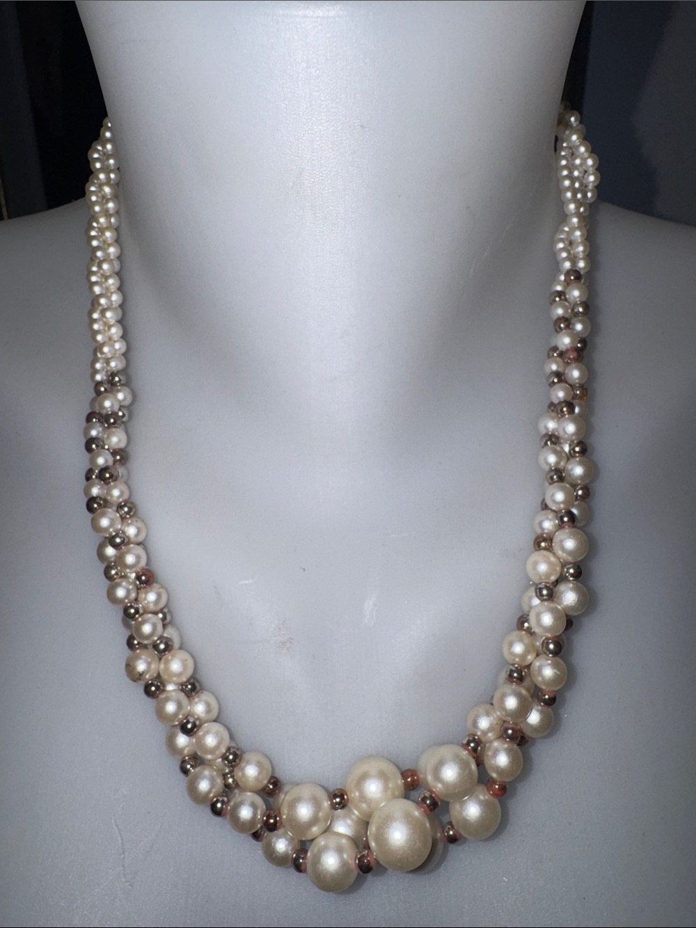 Triple-Strand Pearl Necklace in Ivory and Champagne